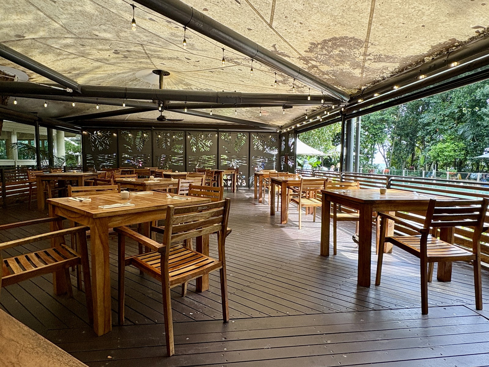 Emerald Restaurant