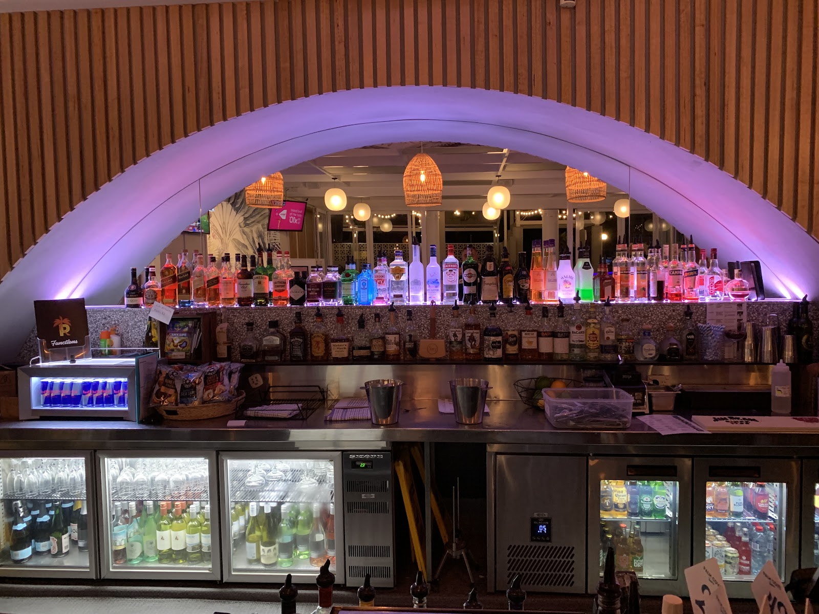 Palm Cove Tavern